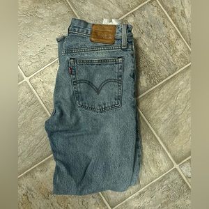 Women Levis